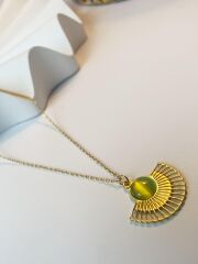 Yeşil Taşlı  Çelik Yelpaze Kolye