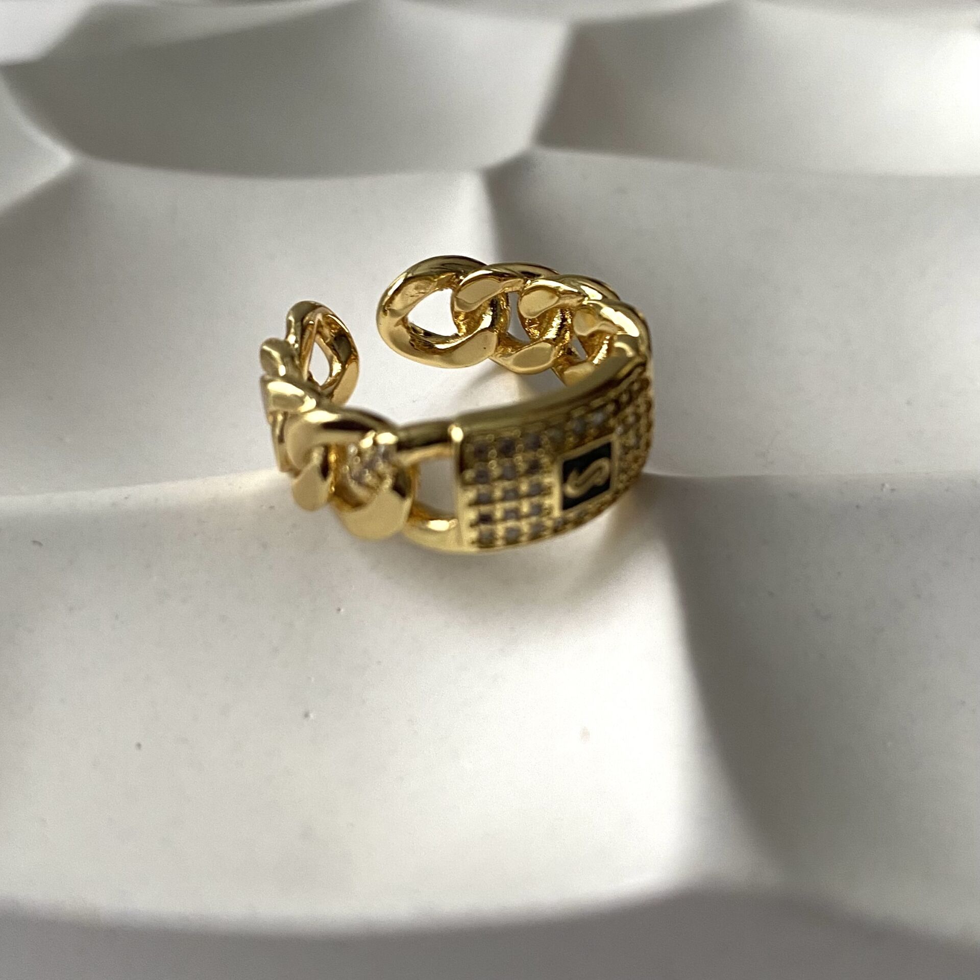 Gold Yüzük